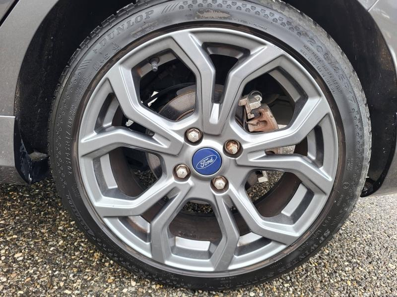 Photo 8 de l’annonce de FORD Fiesta d’occasion à vendre à ANNECY