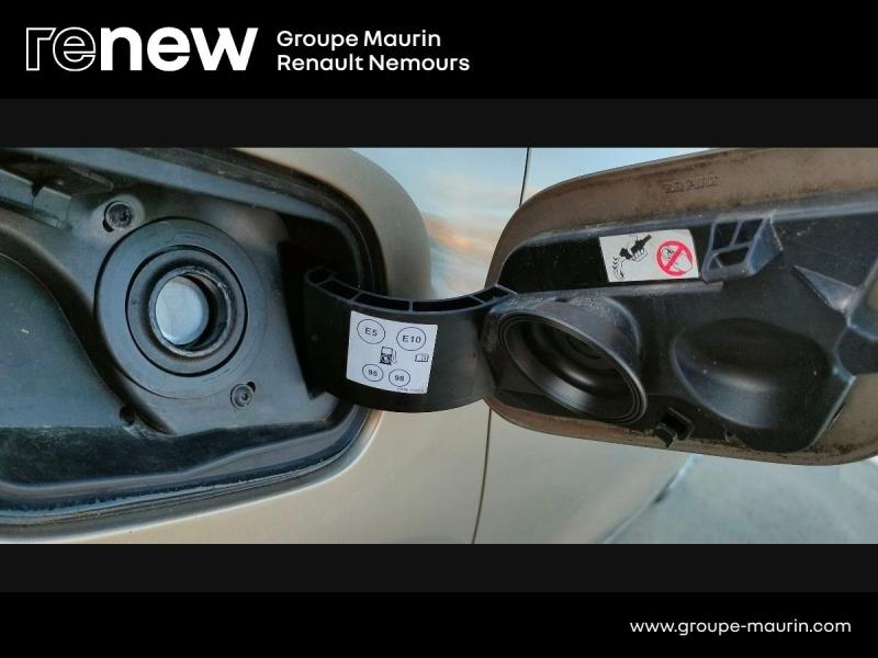 Photo 10 de l’annonce de RENAULT Scenic d’occasion à vendre à SAINT PIERRE LES NEMOURS