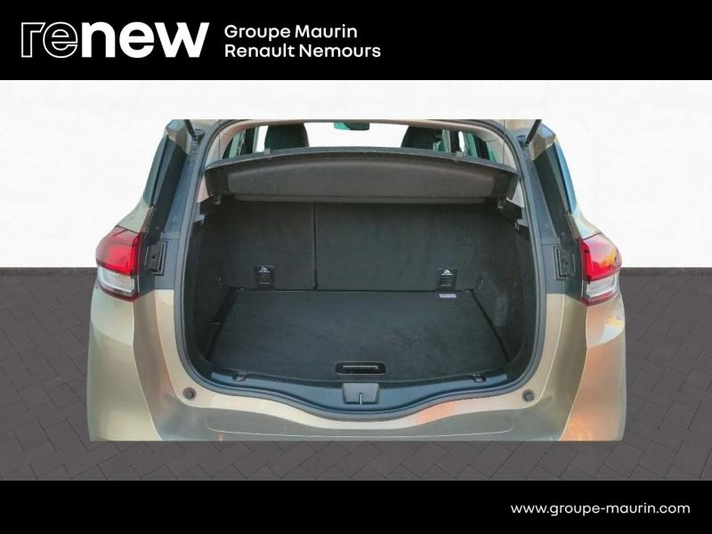 Photo 11 de l’annonce de RENAULT Scenic d’occasion à vendre à SAINT PIERRE LES NEMOURS