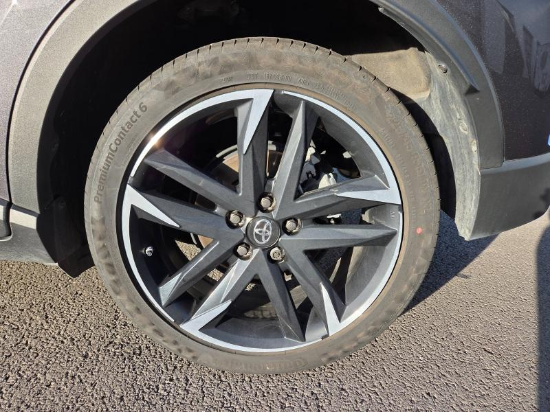 Photo 16 de l’annonce de TOYOTA C-HR d’occasion à vendre à AUBIÈRE