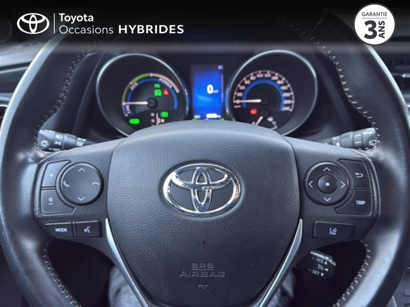 Photo 13 de l’annonce de TOYOTA Auris d’occasion à vendre à NÎMES
