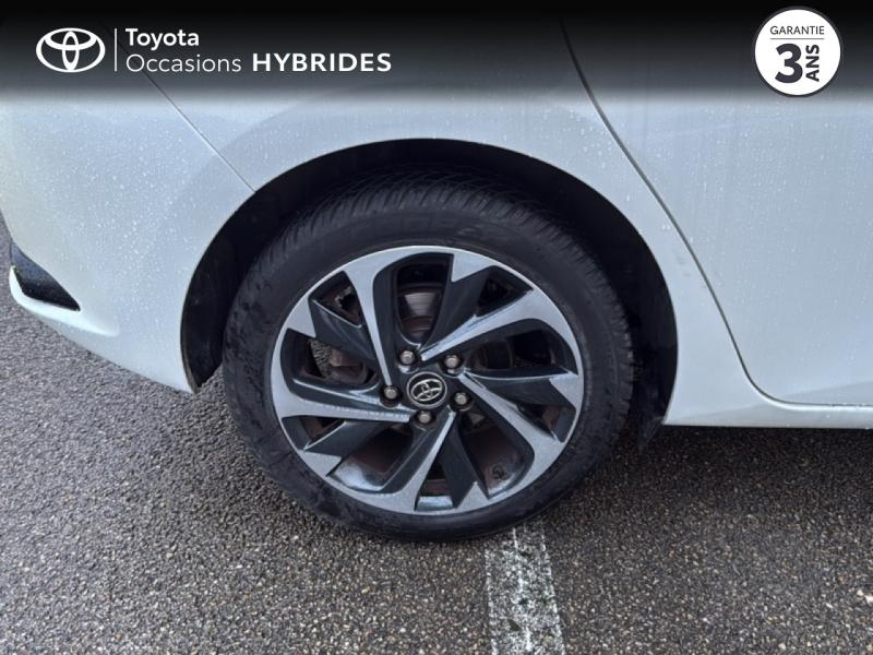 Photo 16 de l’annonce de TOYOTA Auris d’occasion à vendre à NÎMES