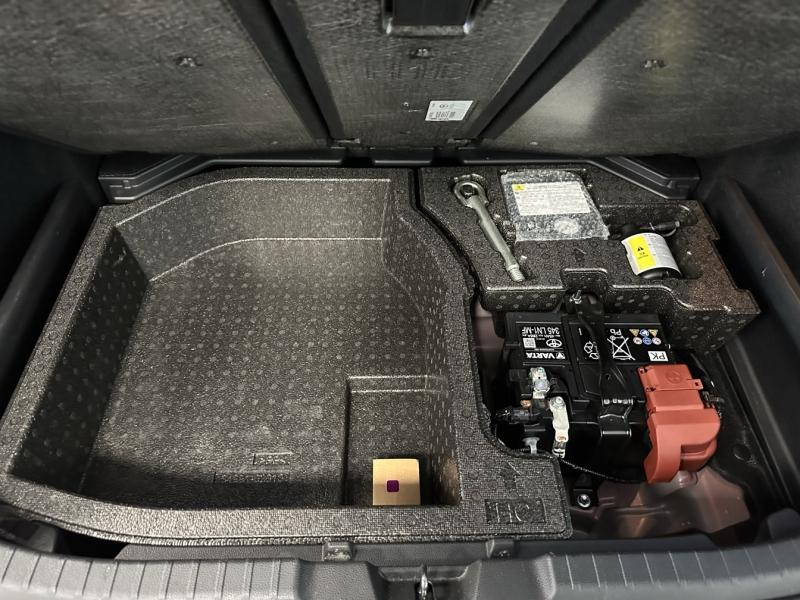 Photo 6 de l’annonce de TOYOTA Corolla d’occasion à vendre à ORANGE