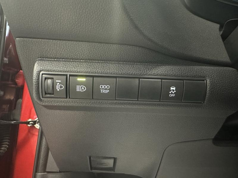 Photo 14 de l’annonce de TOYOTA Corolla d’occasion à vendre à ORANGE