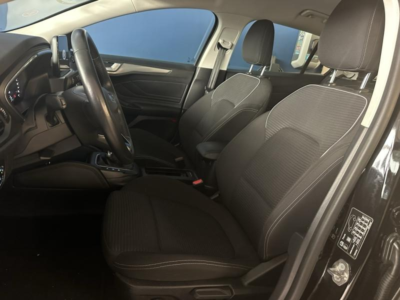 Photo 12 de l’annonce de FORD Focus SW d’occasion à vendre à ORANGE