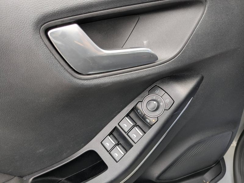 Photo 8 de l’annonce de FORD Puma d’occasion à vendre à LA VALETTE