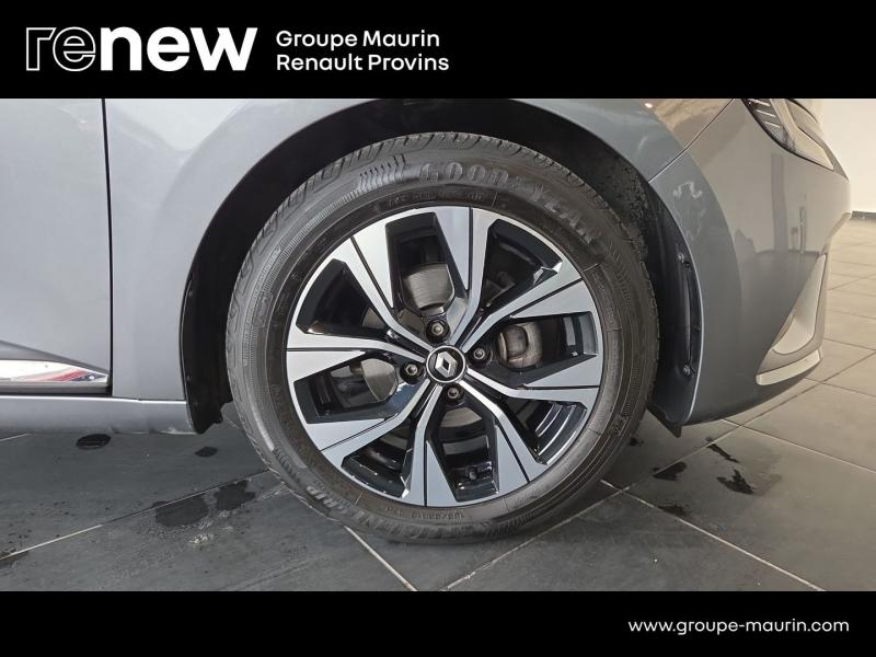 Photo 9 de l’annonce de RENAULT Clio d’occasion à vendre à PROVINS