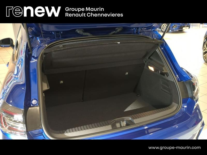 Photo 14 de l’annonce de RENAULT Clio d’occasion à vendre à CHENNEVIÈRES-SUR-MARNE