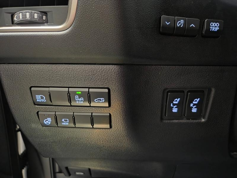 Photo 9 de l’annonce de LEXUS NX d’occasion à vendre à AUBIÈRE