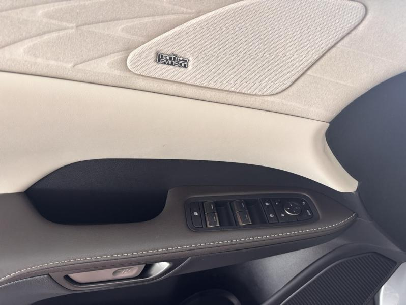 Photo 12 de l’annonce de LEXUS RX d’occasion à vendre à LATTES