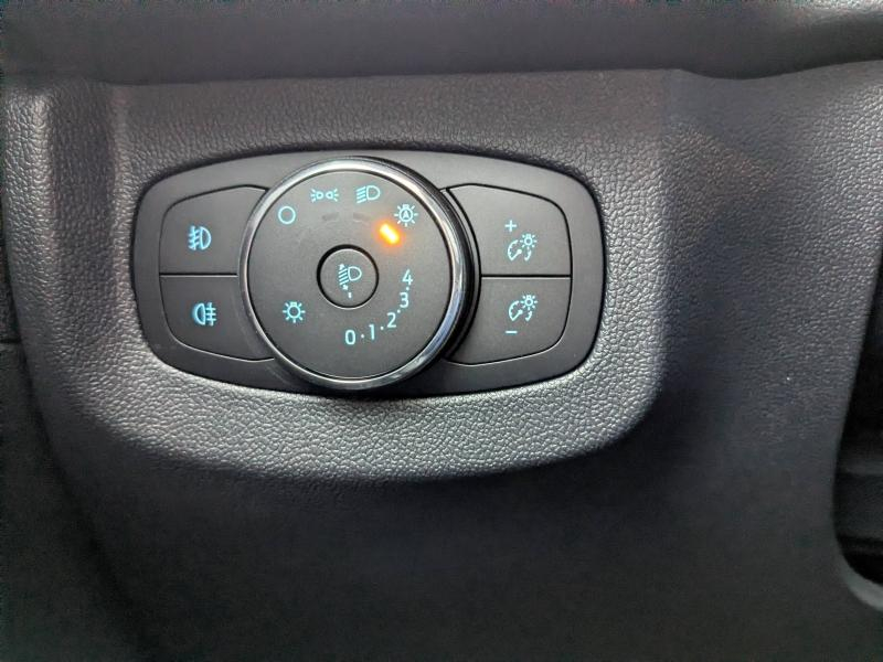 Photo 15 de l’annonce de FORD Transit Courier VUL d’occasion à vendre à DRAGUIGNAN