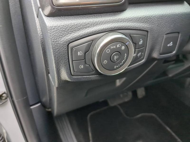 Photo 13 de l’annonce de FORD Ranger VUL d’occasion à vendre à ARLES