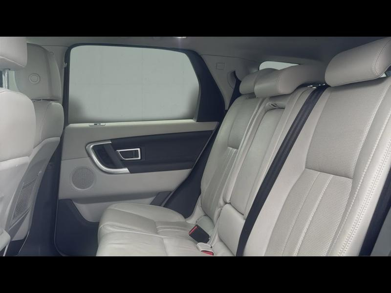 Photo 12 de l’annonce de LAND-ROVER Discovery Sport d’occasion à vendre à Marseille