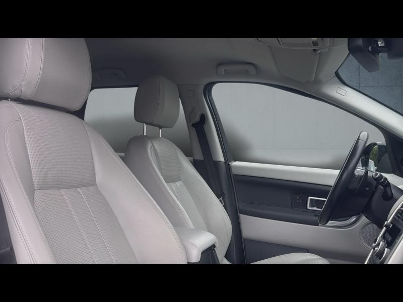 Photo 14 de l’annonce de LAND-ROVER Discovery Sport d’occasion à vendre à Marseille