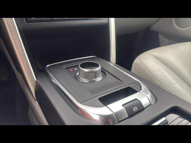 Photo 19 de l’annonce de LAND-ROVER Discovery Sport d’occasion à vendre à Marseille