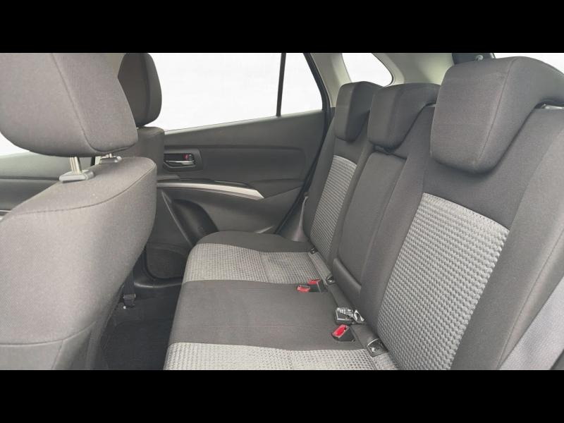 Photo 15 de l’annonce de SUZUKI SX4 S-Cross d’occasion à vendre à GAP