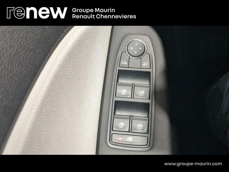 Photo 14 de l’annonce de RENAULT Clio d’occasion à vendre à CHENNEVIÈRES-SUR-MARNE