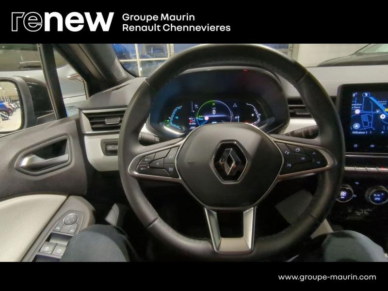 Photo 15 de l’annonce de RENAULT Clio d’occasion à vendre à CHENNEVIÈRES-SUR-MARNE