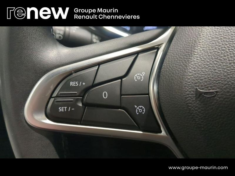 Photo 16 de l’annonce de RENAULT Clio d’occasion à vendre à CHENNEVIÈRES-SUR-MARNE