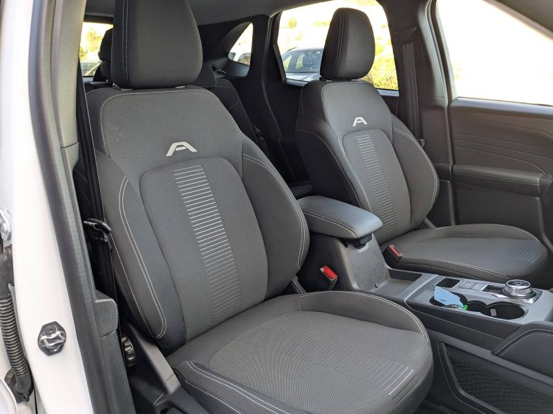 Photo 16 de l’annonce de FORD Kuga d’occasion à vendre à BRIGNOLES