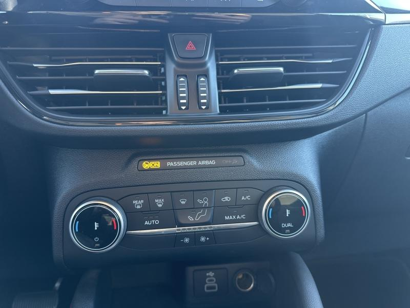 Photo 14 de l’annonce de FORD Kuga d’occasion à vendre à MARSEILLE