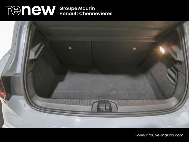 Photo 10 de l’annonce de RENAULT Clio d’occasion à vendre à CHENNEVIÈRES-SUR-MARNE