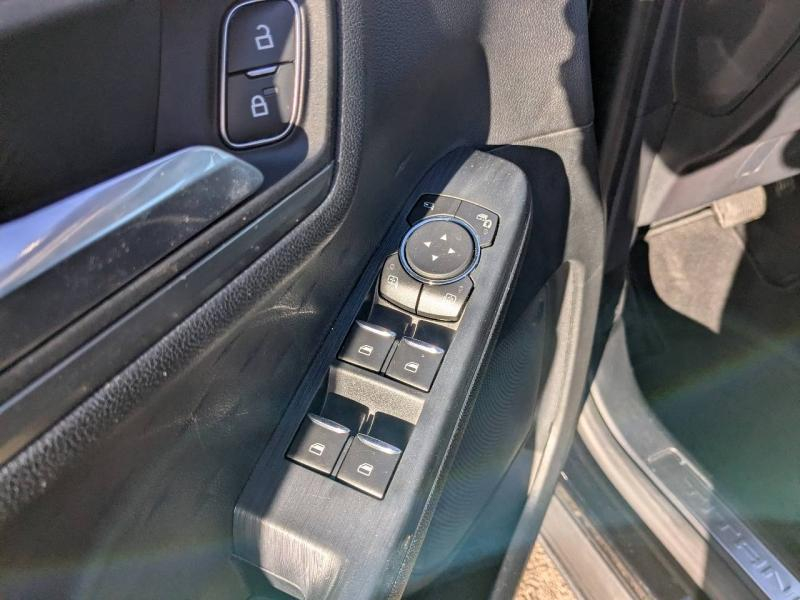 Photo 9 de l’annonce de FORD Kuga d’occasion à vendre à AUBAGNE