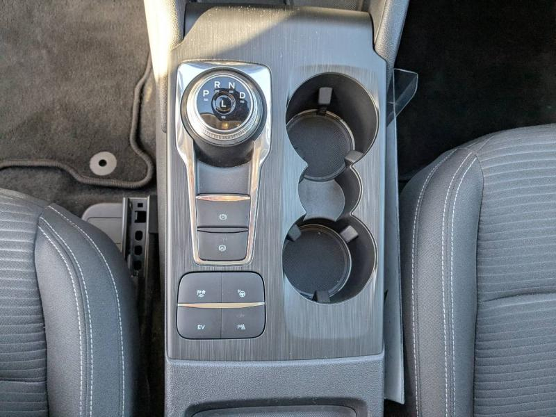 Photo 14 de l’annonce de FORD Kuga d’occasion à vendre à AUBAGNE