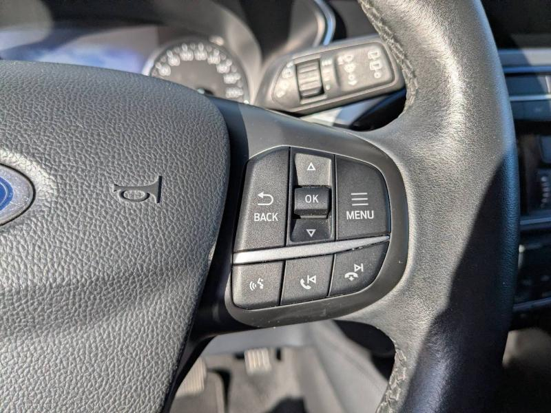 Photo 17 de l’annonce de FORD Kuga d’occasion à vendre à AUBAGNE
