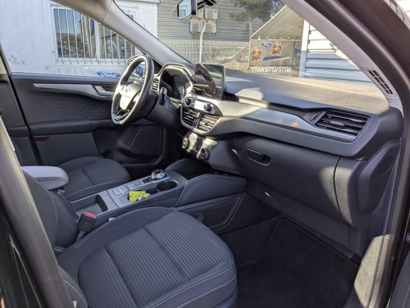 Photo 18 de l’annonce de FORD Kuga d’occasion à vendre à AUBAGNE