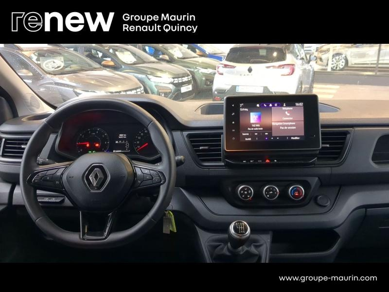 Photo 11 de l’annonce de RENAULT Trafic Combi d’occasion à vendre à QUINCY-SOUS-SÉNART
