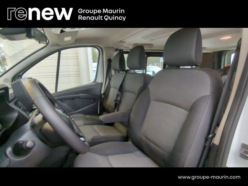 Photo 14 de l’annonce de RENAULT Trafic Combi d’occasion à vendre à QUINCY-SOUS-SÉNART