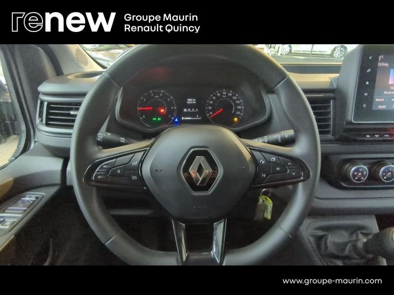 Photo 18 de l’annonce de RENAULT Trafic Combi d’occasion à vendre à QUINCY-SOUS-SÉNART