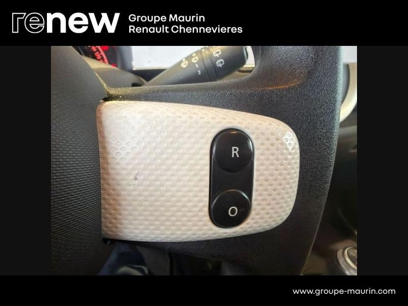 Photo 20 de l’annonce de RENAULT Twingo d’occasion à vendre à CHENNEVIÈRES-SUR-MARNE
