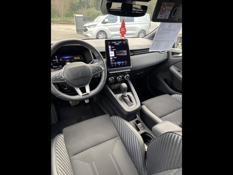 Photo 10 de l’annonce de RENAULT Clio d’occasion à vendre à TOULON