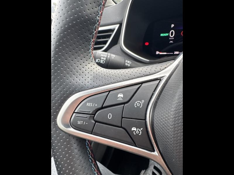 Photo 20 de l’annonce de RENAULT Clio d’occasion à vendre à TOULON