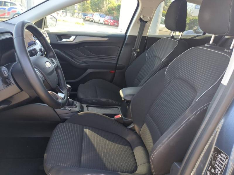 Photo 13 de l’annonce de FORD Focus d’occasion à vendre à ARLES