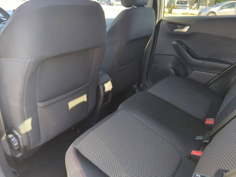 Photo 13 de l’annonce de FORD Fiesta d’occasion à vendre à ARLES