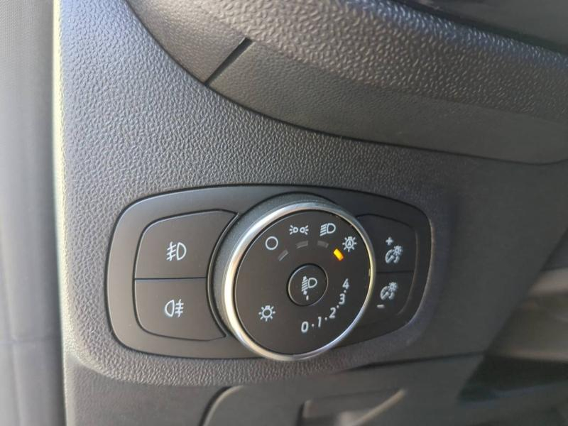 Photo 16 de l’annonce de FORD Fiesta d’occasion à vendre à ARLES