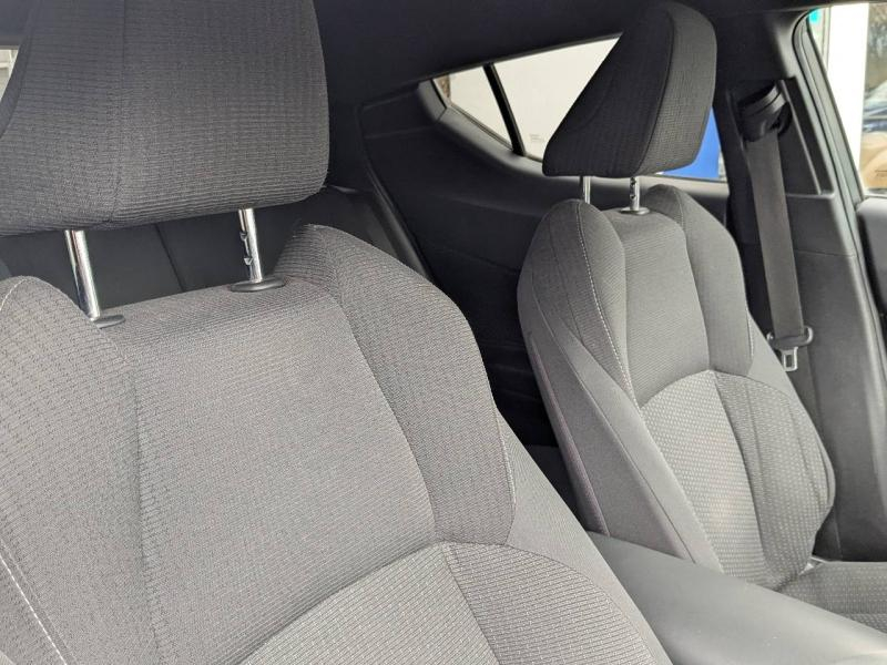 Photo 7 de l’annonce de TOYOTA C-HR d’occasion à vendre à AIX-EN-PROVENCE