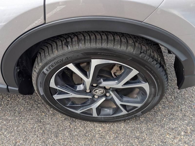 Photo 12 de l’annonce de TOYOTA C-HR d’occasion à vendre à AIX-EN-PROVENCE