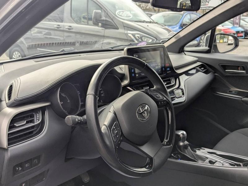 Photo 15 de l’annonce de TOYOTA C-HR d’occasion à vendre à AIX-EN-PROVENCE