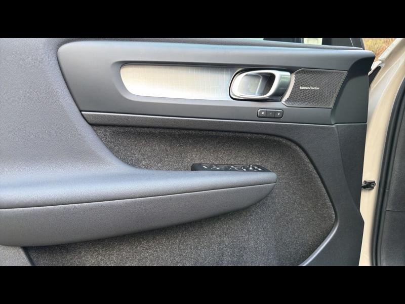 Photo 16 de l’annonce de VOLVO XC40 d’occasion à vendre à AIX-EN-PROVENCE