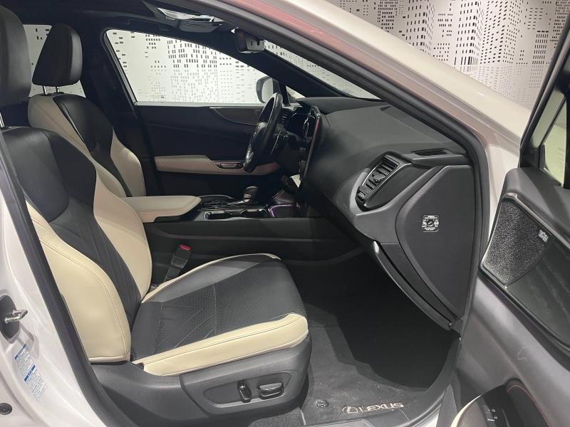 Photo 9 de l’annonce de LEXUS NX d’occasion à vendre à LATTES
