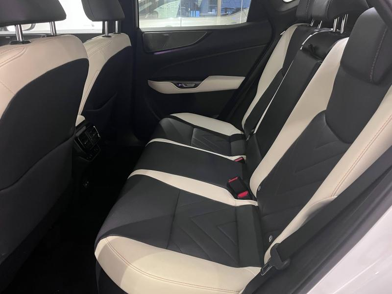 Photo 10 de l’annonce de LEXUS NX d’occasion à vendre à LATTES