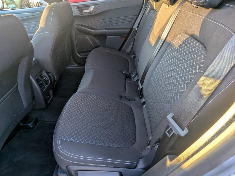 Photo 11 de l’annonce de FORD Kuga d’occasion à vendre à FRÉJUS