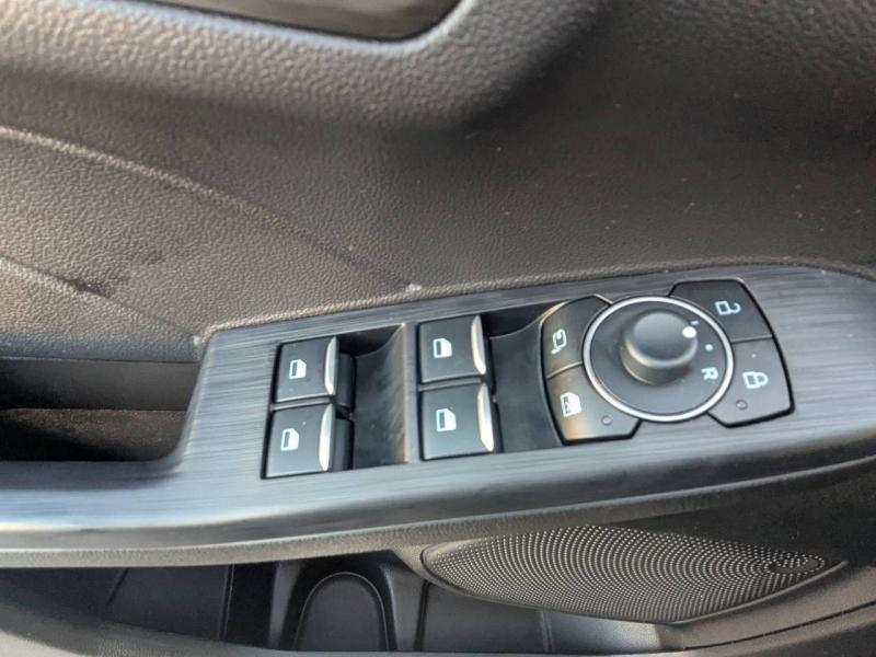 Photo 12 de l’annonce de FORD Kuga d’occasion à vendre à FRÉJUS