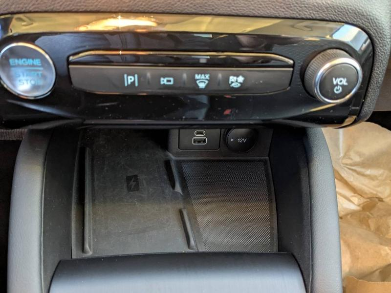 Photo 20 de l’annonce de FORD Kuga d’occasion à vendre à FRÉJUS