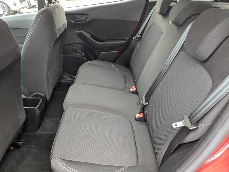 Photo 10 de l’annonce de FORD Fiesta d’occasion à vendre à AVIGNON