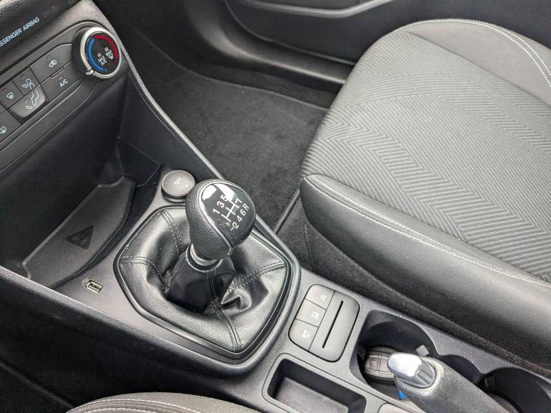 Photo 15 de l’annonce de FORD Fiesta d’occasion à vendre à AVIGNON